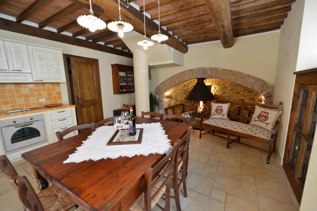 Casa Cristina Apartman Radicondoli Szoba fotó